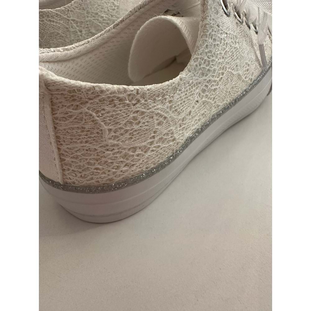 K-1204 ÇOCUK DANTEL TAŞLI SPOR AYAKKABI