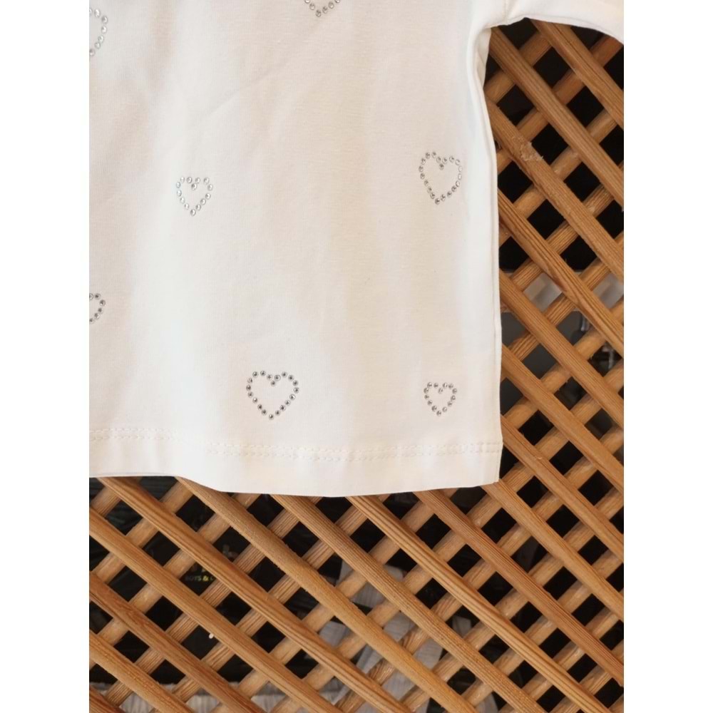 0668 ÇOCUK KALP TAŞLI TİŞÖRT