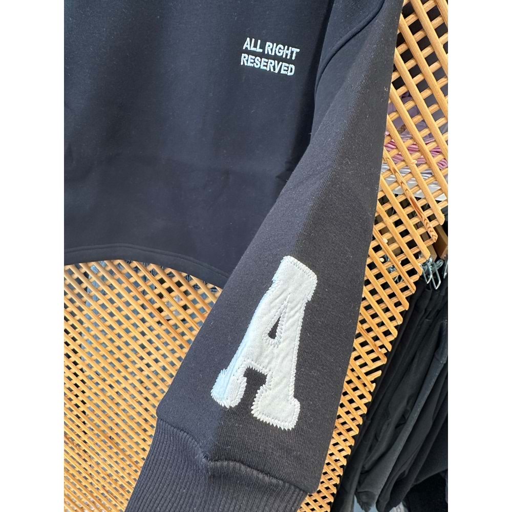 124247 ÇOCUK KOLU APLİKELİ İÇİ ŞARDONLU OVERSİZE SWEAT