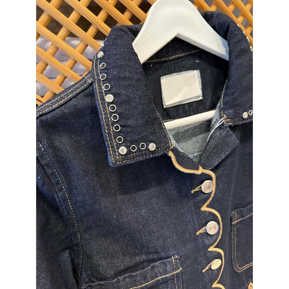 26105 ÇOCUK YAKA VE ETEK UCU DETAYLI KOT CEKET