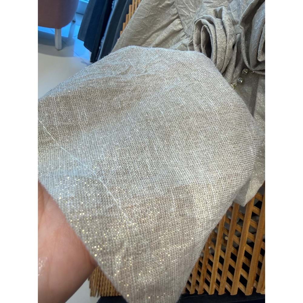 70885 ÇOCUK SİMLİ KUMAŞ BELİ GÜL VE TAŞ DETAYLI ASKILI ELBİSE