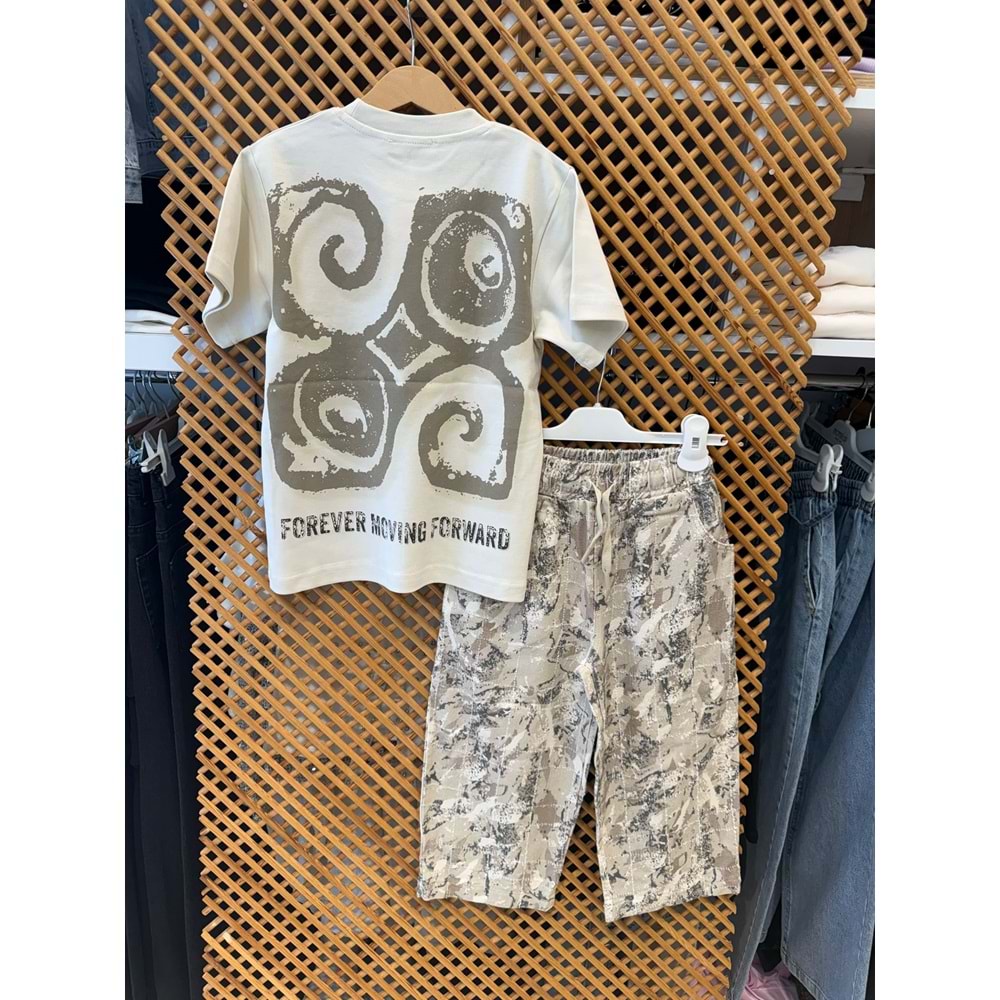 61503-41504 ÇOCUK DESENLİ BOL PANTOLON SIRTI BASKILI TİŞÖRT TAKIM