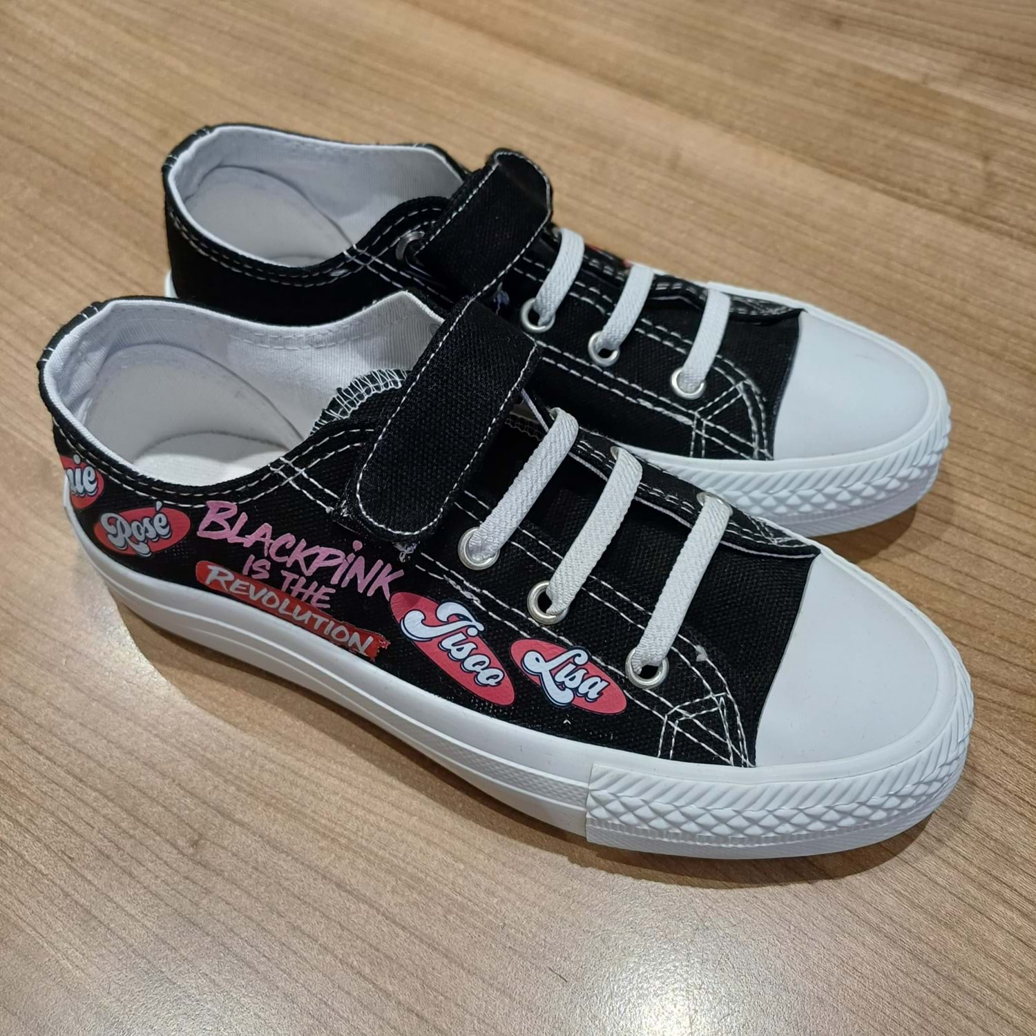 BLACKP NK CONVERSE 26 35