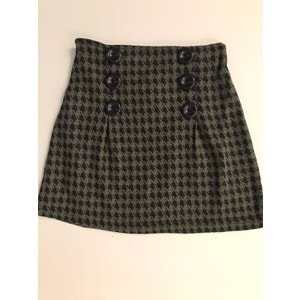 3043 KAZAYAĞI DÜĞMELİ ETEK 5/14