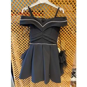 838 ÇOCUK TAŞLI OMUZ DETAYLI ELBİSE