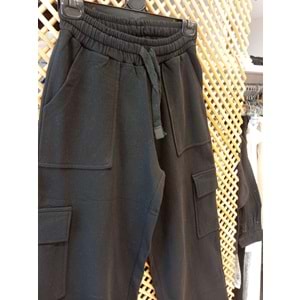 124240 ÇOCUK PAMUK KOTON KARGO CEPLİ BOL KESİM EŞOFMAN ALT