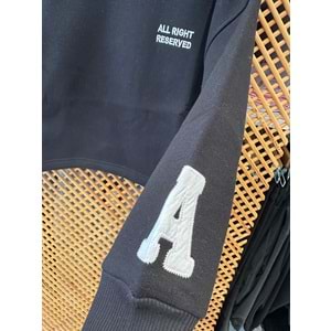 124247 ÇOCUK KOLU APLİKELİ İÇİ ŞARDONLU OVERSİZE SWEAT