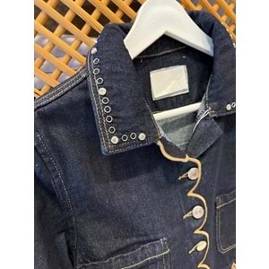 26105 ÇOCUK YAKA VE ETEK UCU DETAYLI KOT CEKET