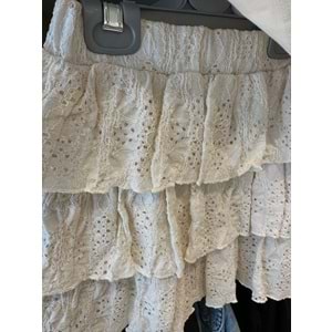 70746 ÇOCUK FİSTOLU FIRFIRLI ETEK VE DENİZ KABUĞU AKSESUARLI TİŞÖRT TAKIM