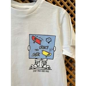 7743 ÇOCUK ÖNÜ VE SIRTI KAYKAY BASKILI TİŞÖRT