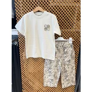 61503-41504 ÇOCUK DESENLİ BOL PANTOLON SIRTI BASKILI TİŞÖRT TAKIM