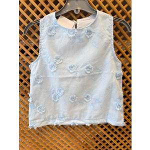 2323 ÇOCUK ÜÇ BOYUTLU NAKIŞLI KUMAŞ KOLSUZ BLUZ