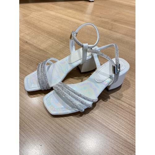 K-84 ÇOCUK ABİYE KALIN TOPUK SANDALET