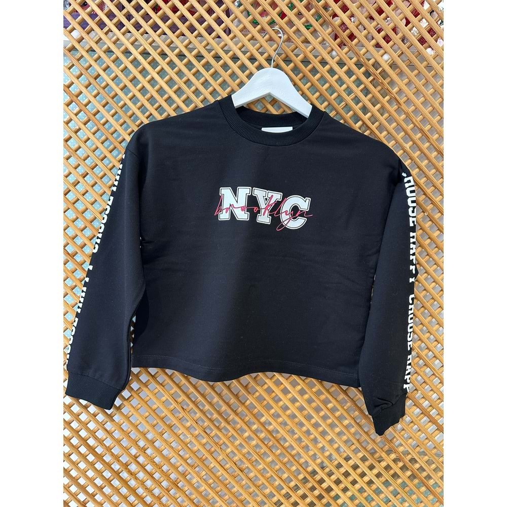 240315 NYC CROP SWEAT 8/13