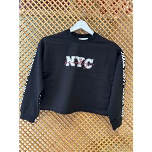 240315 NYC CROP SWEAT 8/13