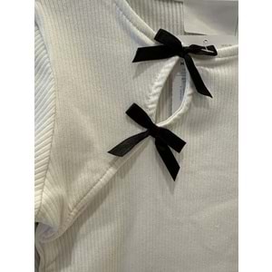 0651 ÇOCUK YANI PENCERELİ FİYONK DETAYLI BADİ