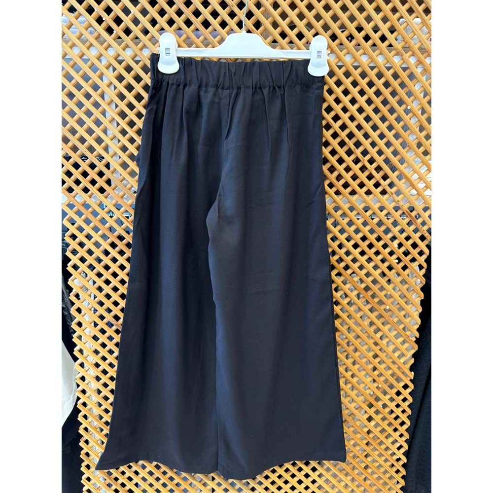 70835 ÇOCUK DÖKÜMLÜ KUMAŞ BEL DETAYLI ARKASI LASTİKLİ BOL PAÇA PANTOLON