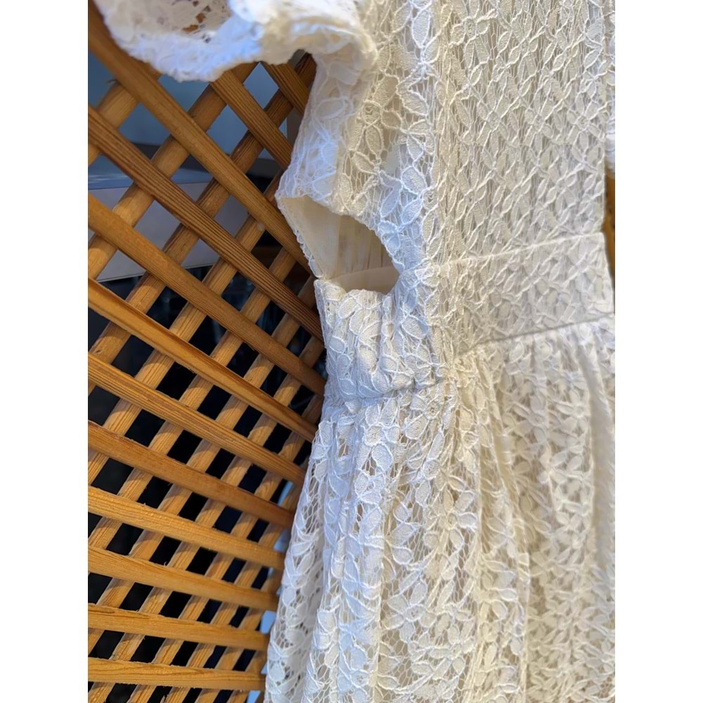 70787 ÇOCUK DANTEL BEL YANLARI DETAYLI KARE YAKA ELBİSE